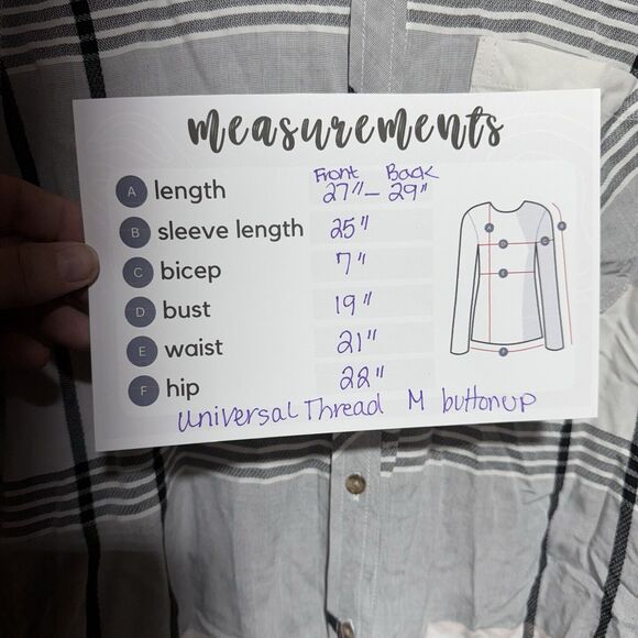 Universal Thread Button Up Shirt Women’s Size M Black & Cream Hint of Pink Plaid - Picture 10 of 10